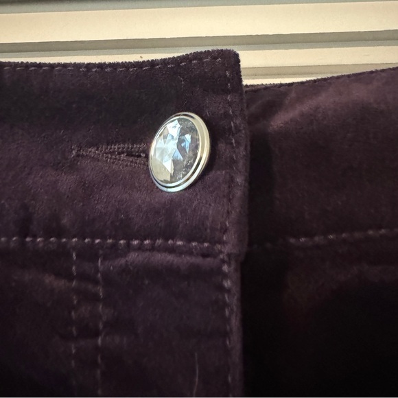 Chico's Velvet Pants Women's Size 2 Purple Straight Leg Jewel Button Front Party - Picture 3 of 7